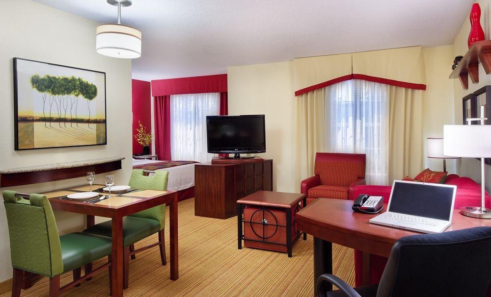 Residence Inn Knoxville Cedar Bluff Exterior foto